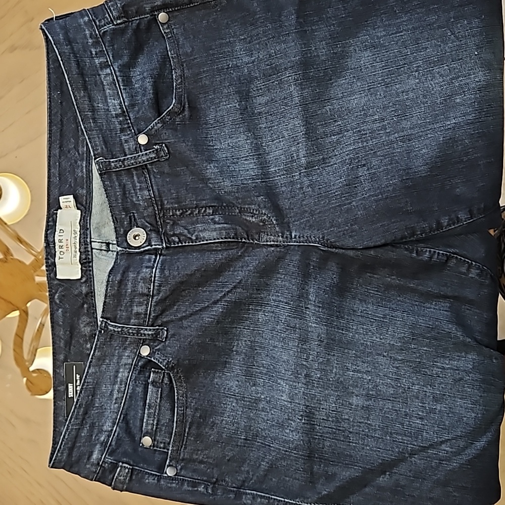 Women's Torrid size 12  dark denim skinny jeans